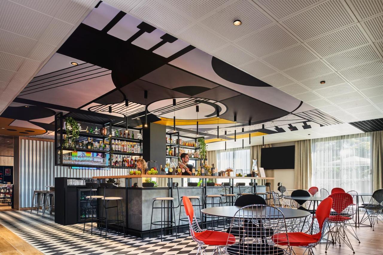 Ibis Montlhery Paris Sud Exterior photo